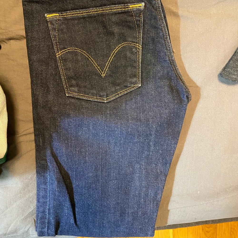 Levi’s 571 - size 27 - worn conditions